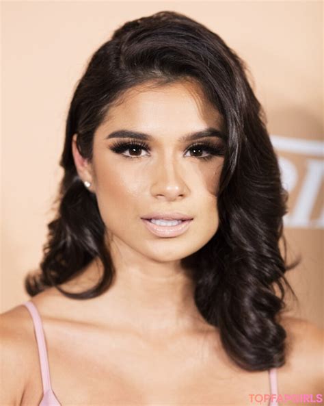 Diane Guerrero Nude (18 Photos)